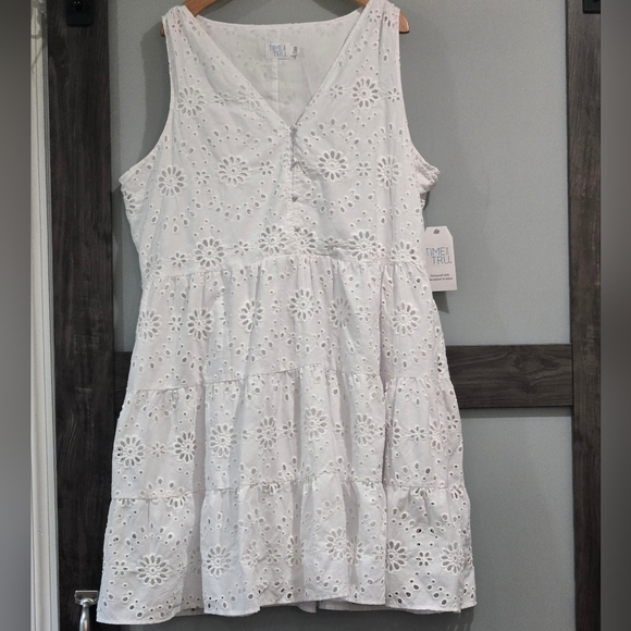 Time and Tru Sleeveless White Sleeveless V-Neck Mini Sundress NWT - Picture 1 of 8